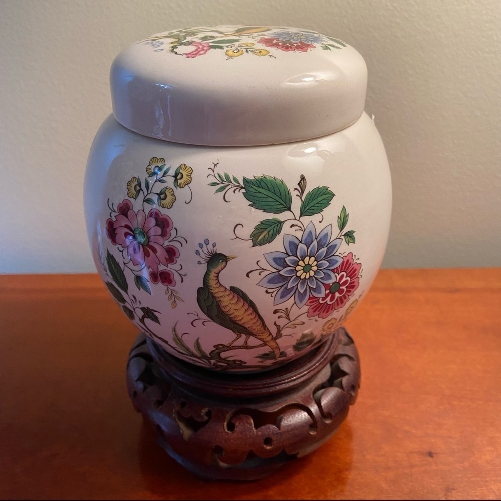 Vintage Sadler of England Ginger Jar Wood Stand
